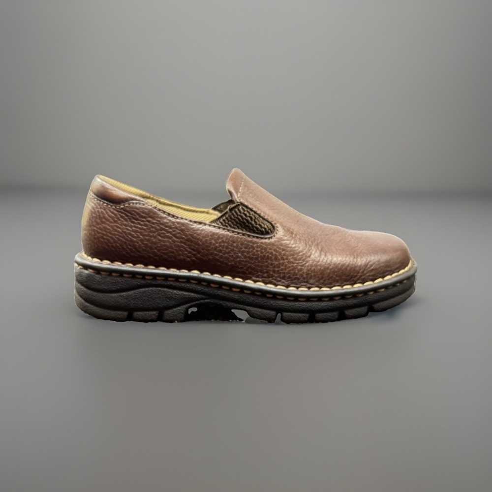 Predictions Leather Collection Women's 6 Brown Leather Slip On Loafers New